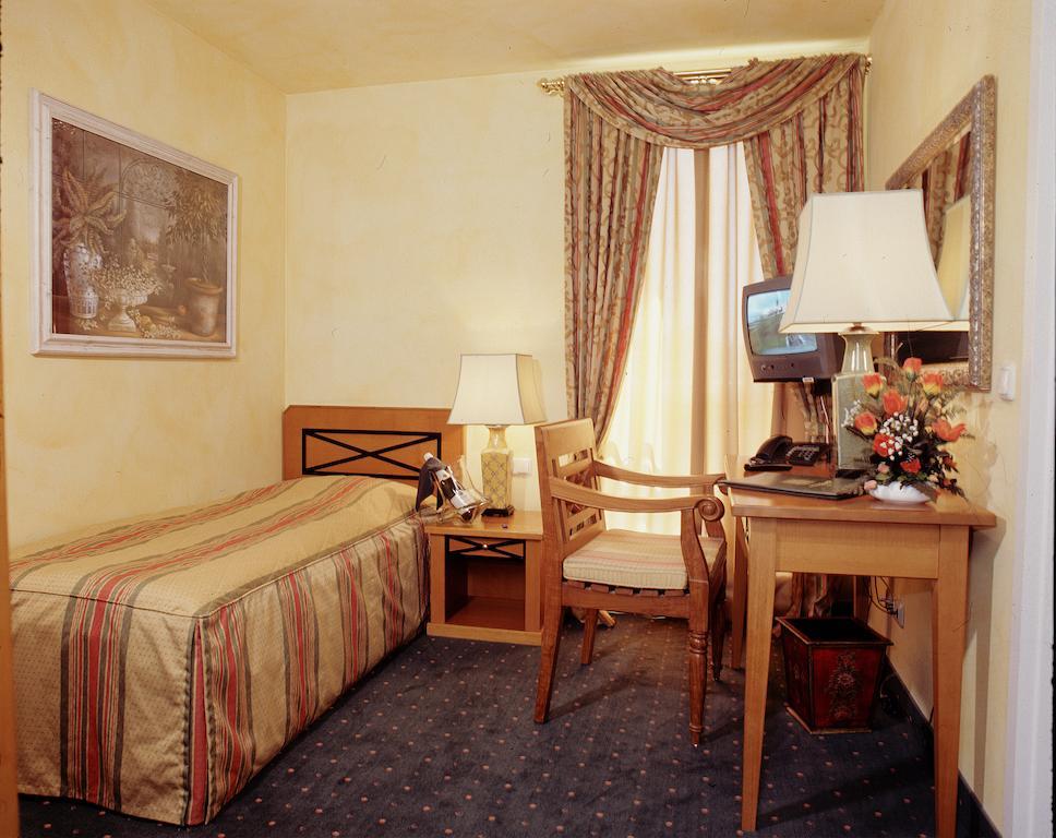 Hotel & Restaurant Alter Speicher Greifswald Room photo